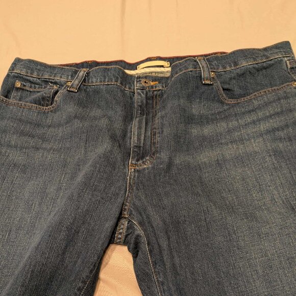 L.L. Bean's Mens 42x 34 Standard Fit 5 Pocket Dark Wash Denim Jeans - Picture 2 of 14
